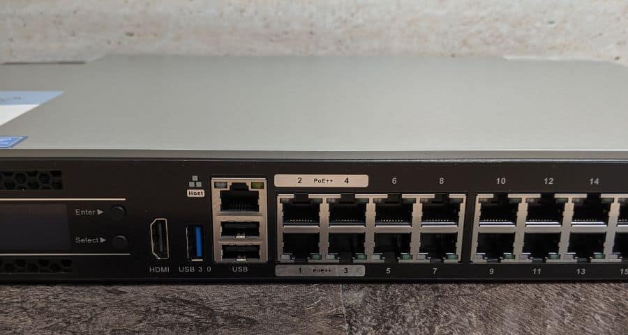 QNAP QGD 1600P Photos 07 QNAP QGD-1600P Review