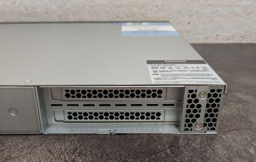 QNAP QGD 1600P Photos 12 QNAP QGD-1600P Review