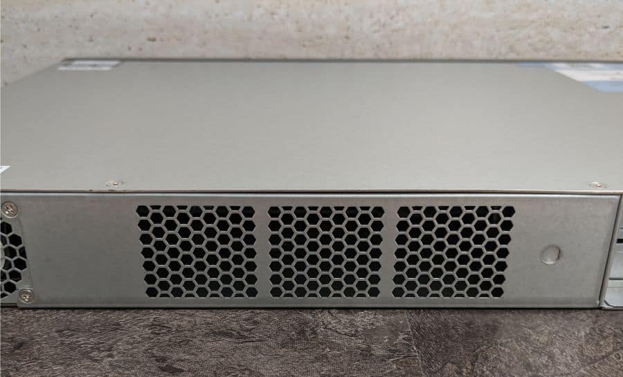 QNAP QGD 1600P Photos 13 QNAP QGD-1600P Review