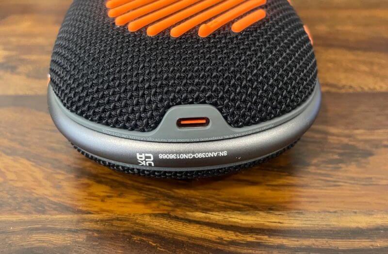 JBL Clip 4 Review 4 jbl clip 4 review8 JBL Clip 4 Review