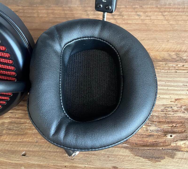Audeze LCD-GX Review - An Audiophile Gaming Headset For Gamers That Want The Best Audio Quality 10 audeze lcd gx review10 Audeze LCD-GX Review - An Audiophile Gaming Headset For Gamers That Want The Best Audio Quality