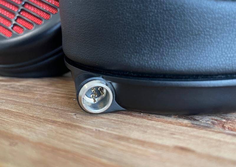 Audeze LCD-GX Review - An Audiophile Gaming Headset For Gamers That Want The Best Audio Quality 9 audeze lcd gx review11 Audeze LCD-GX Review - An Audiophile Gaming Headset For Gamers That Want The Best Audio Quality
