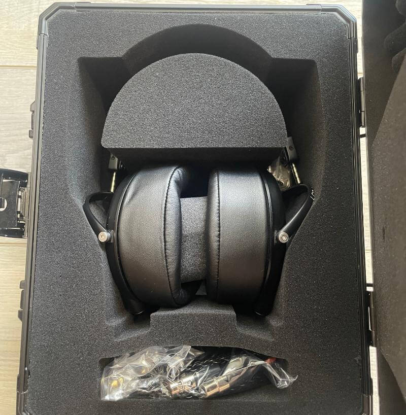 Audeze LCD-GX Review - An Audiophile Gaming Headset For Gamers That Want The Best Audio Quality 3 audeze lcd gx review3 Audeze LCD-GX Review - An Audiophile Gaming Headset For Gamers That Want The Best Audio Quality