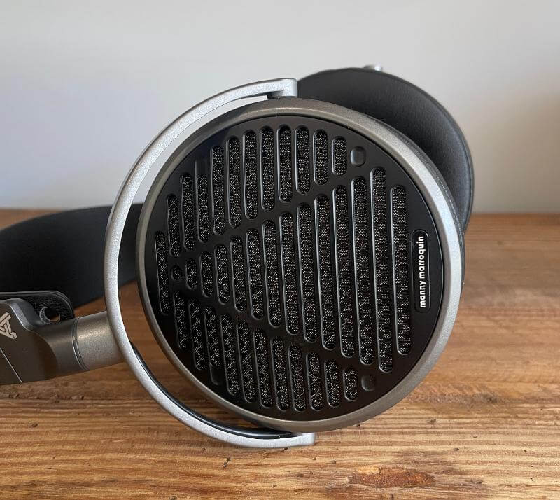 Audeze MM-100 Review - Affordable Headphones That Offer Premium Performance and Sound Quality 7 audeze mm100 review5 Audeze MM-100 Review - Affordable Headphones That Offer Premium Performance and Sound Quality