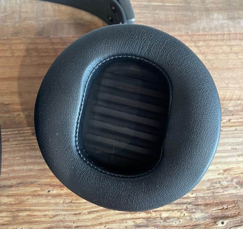 Audeze MM-100 Review - Affordable Headphones That Offer Premium Performance and Sound Quality 10 audeze mm100 review8 Audeze MM-100 Review - Affordable Headphones That Offer Premium Performance and Sound Quality