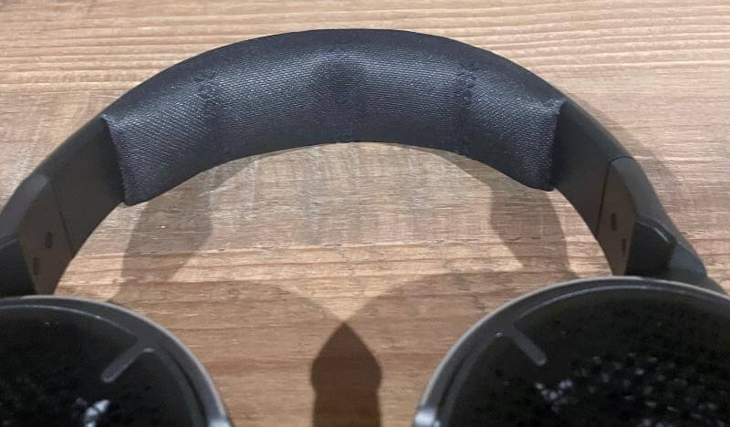 Corsair Virtuoso Pro Review - Elevate Your Gaming with Premium Sound Quality 8 corsair virtuoso pro review10 Corsair Virtuoso Pro Review - Elevate Your Gaming with Premium Sound Quality