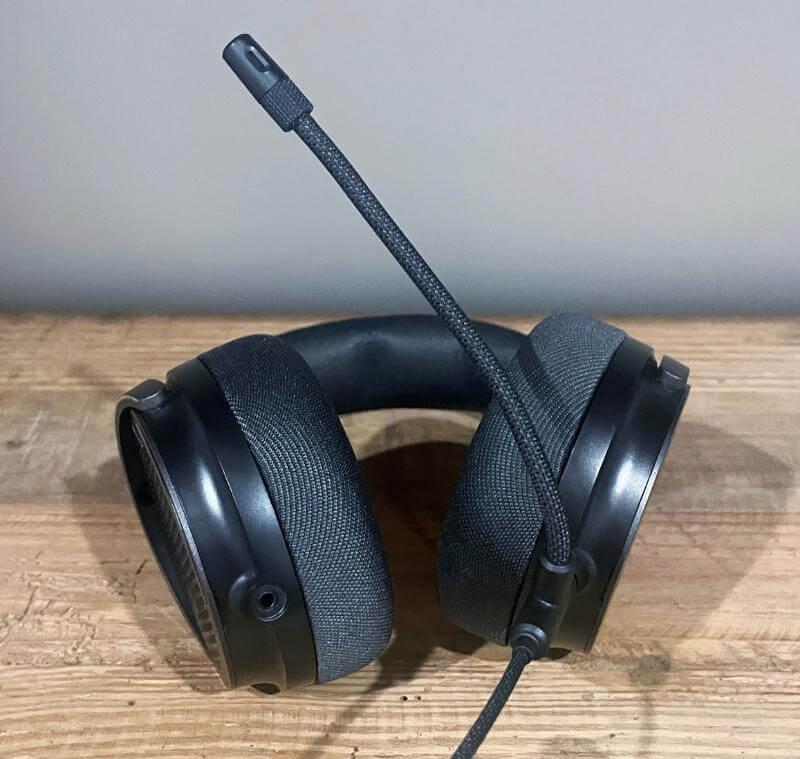 Corsair Virtuoso Pro Review - Elevate Your Gaming with Premium Sound Quality 11 corsair virtuoso pro review8 Corsair Virtuoso Pro Review - Elevate Your Gaming with Premium Sound Quality