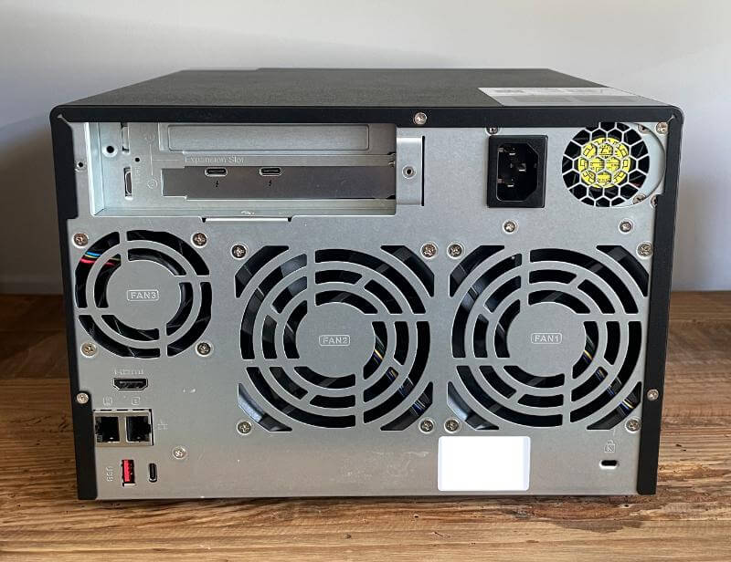 QNAP TVS-h674t Review - A Thunderbolt NAS Perfect for Content Creation and Video Editing 9 qnap tvs 674t review2 QNAP TVS-h674t Review - A Thunderbolt NAS Perfect for Content Creation and Video Editing