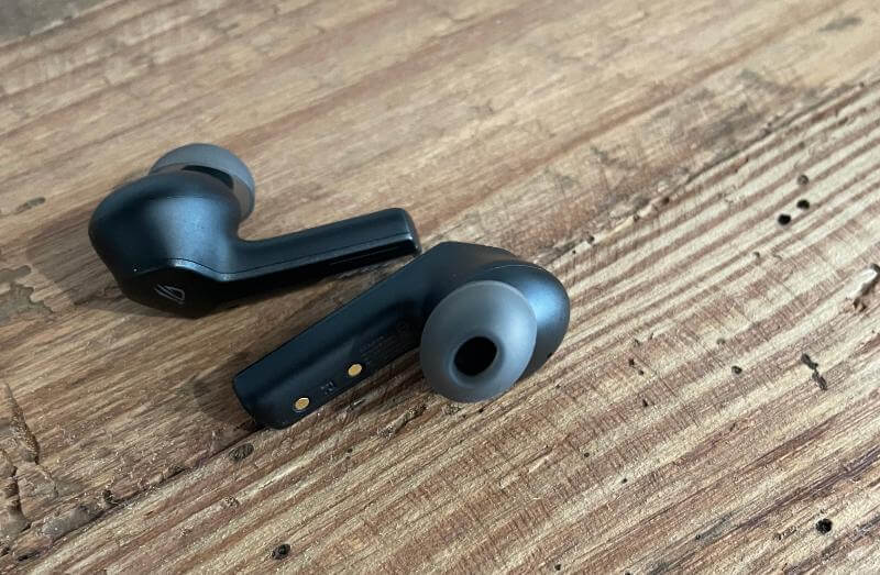 ASUS ROG Cetra True Wireless Speednova Review - The Best True Wireless Headphones for Gaming 12 asus rog cetra speednova review13 ASUS ROG Cetra True Wireless Speednova Review - The Best True Wireless Headphones for Gaming
