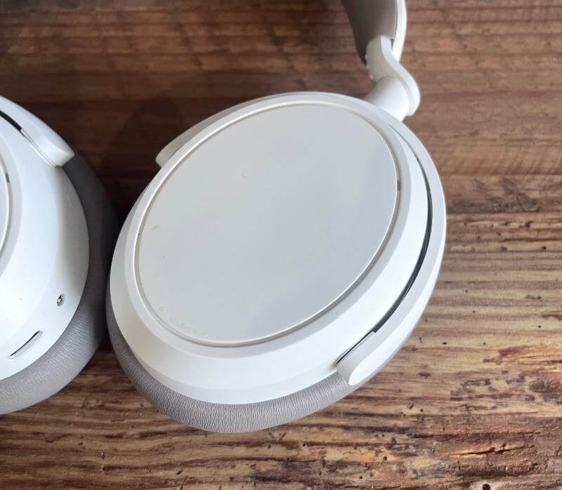 Sennheiser Accentum Plus Wireless Review 8 sennheiser accentum plus wireless review7 Sennheiser Accentum Plus Wireless Review