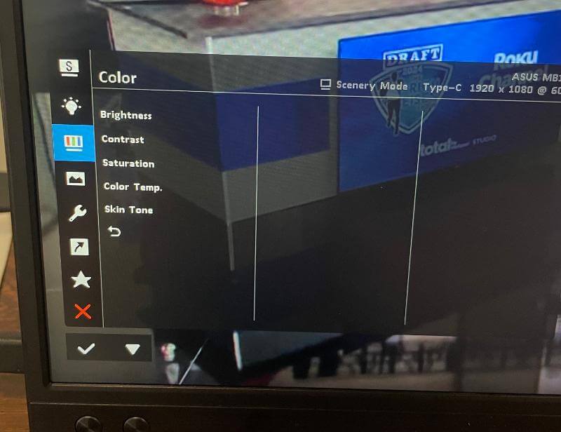 ASUS ZenScreen MB166CR Review - Lightweight and Portable Monitor 19 asus mb166cr review18 ASUS ZenScreen MB166CR Review - Lightweight and Portable Monitor