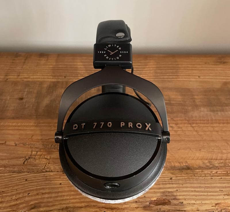 Beyerdynamic DT 770 Pro X Limited Edition Review - A Legend Made Even Greater 11 beyerdynamic dt 770 le10 Beyerdynamic DT 770 Pro X Limited Edition Review - A Legend Made Even Greater