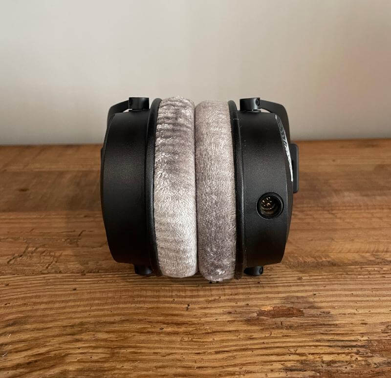 Beyerdynamic DT 770 Pro X Limited Edition Review - A Legend Made Even Greater 4 beyerdynamic dt 770 le3 Beyerdynamic DT 770 Pro X Limited Edition Review - A Legend Made Even Greater