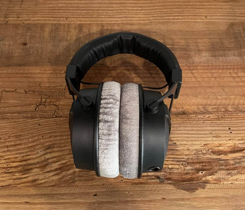 Beyerdynamic DT 770 Pro X Limited Edition Review - A Legend Made Even Greater 5 beyerdynamic dt 770 le4 Beyerdynamic DT 770 Pro X Limited Edition Review - A Legend Made Even Greater