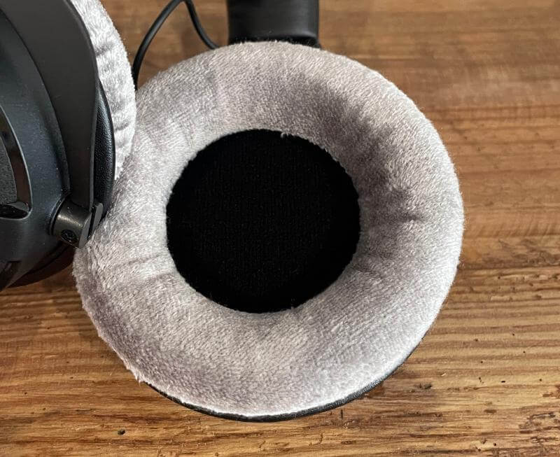 Beyerdynamic DT 770 Pro X Limited Edition Review - A Legend Made Even Greater 9 beyerdynamic dt 770 le8 Beyerdynamic DT 770 Pro X Limited Edition Review - A Legend Made Even Greater