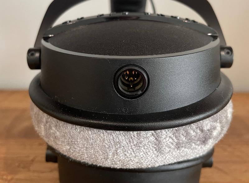 Beyerdynamic DT 770 Pro X Limited Edition Review - A Legend Made Even Greater 10 beyerdynamic dt 770 le9 Beyerdynamic DT 770 Pro X Limited Edition Review - A Legend Made Even Greater