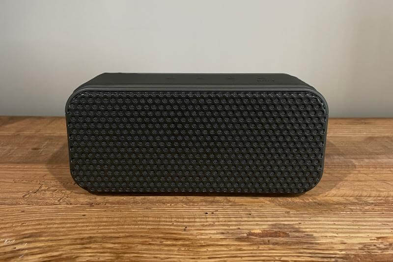 Klipsch Nashville Bluetooth Speaker Review - Portable Audio Without Sacrificing Quality 5 klipsch nashville review3 Klipsch Nashville Bluetooth Speaker Review - Portable Audio Without Sacrificing Quality
