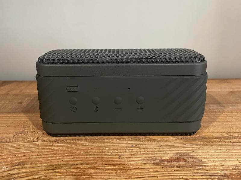 Klipsch Nashville Bluetooth Speaker Review - Portable Audio Without Sacrificing Quality 4 klipsch nashville review4 Klipsch Nashville Bluetooth Speaker Review - Portable Audio Without Sacrificing Quality