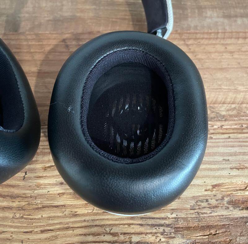 Master & Dynamic MG20 Review - Audiophile Quality Gaming Headset 9 master dynamic mg20 review8 Master & Dynamic MG20 Review - Audiophile Quality Gaming Headset