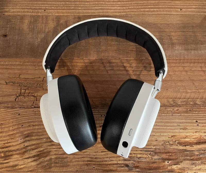 Master & Dynamic MG20 Review - Audiophile Quality Gaming Headset 10 master dynamic mg20 review9 Master & Dynamic MG20 Review - Audiophile Quality Gaming Headset