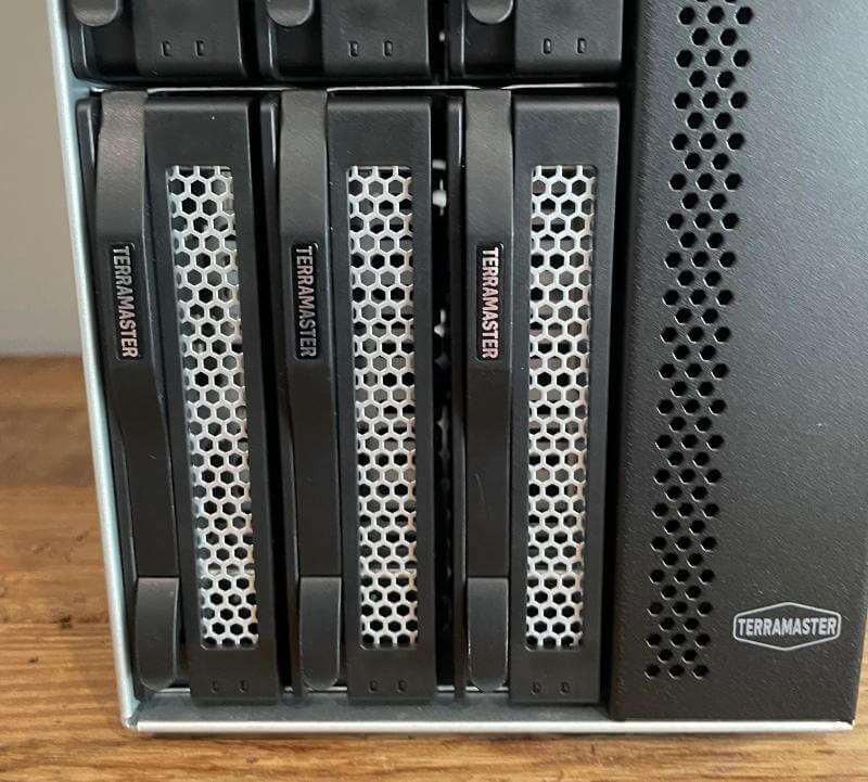 Terramaster D6-320 Review - Affordable Data Storage 6 terramaster d6 320 review5 Terramaster D6-320 Review - Affordable Data Storage