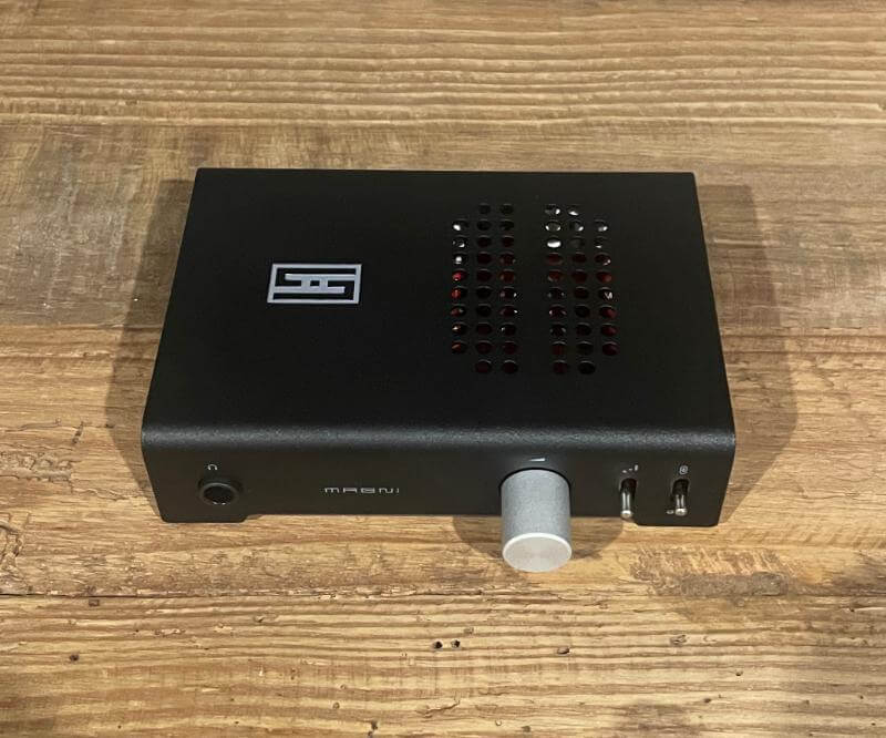 Schiit Magni Unity Review - Affordable Audio Excellence 5 schiit magni review4 Schiit Magni Unity Review - Affordable Audio Excellence
