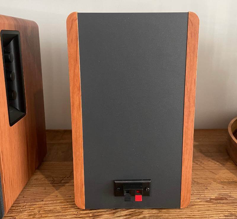 Edifier R1280DBs Review - Audiophile Quality Speakers at a Budget Price 6 edifier speakers review4 Edifier R1280DBs Review - Audiophile Quality Speakers at a Budget Price