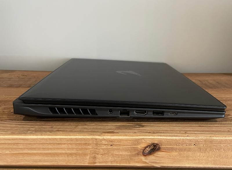 Gigabyte AORUS 16X (2024) Review - High Performance and Sleek Design 2 gigabyte aorus 16x 2024 review7 Gigabyte AORUS 16X (2024) Review - High Performance and Sleek Design