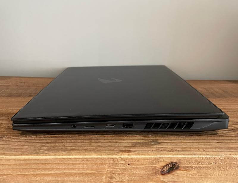 Gigabyte AORUS 16X (2024) Review - High Performance and Sleek Design 3 gigabyte aorus 16x 2024 review8 Gigabyte AORUS 16X (2024) Review - High Performance and Sleek Design