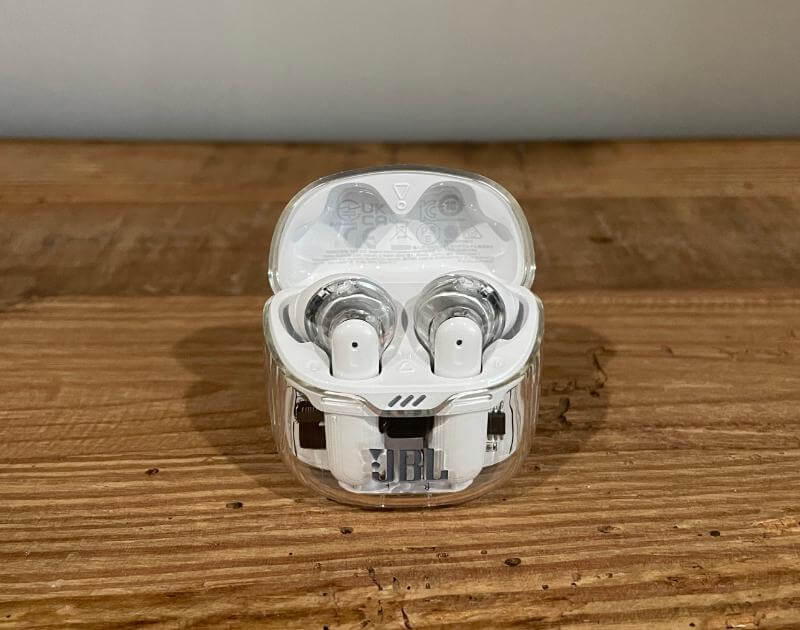 JBL Tune Flex Ghost Edition Review - A True AirPods Alternative 6 jbl tune flex ghost review4 JBL Tune Flex Ghost Edition Review - A True AirPods Alternative