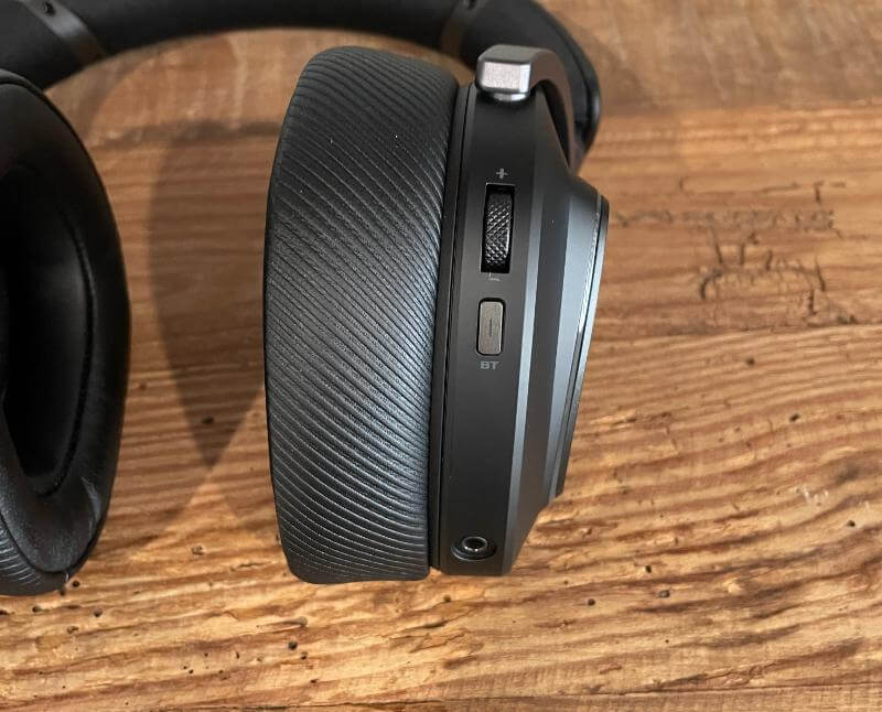 ASUS ROG Delta II Review - Audiophile Quality Gaming 7 asus rog delta ii review 5 ASUS ROG Delta II Review - Audiophile Quality Gaming