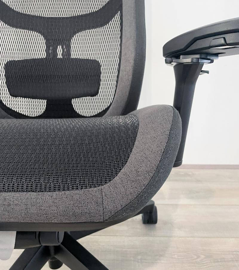 Fractal Design Refine Review - A Gaming Chair That's Actually Good! 14 fractal design refine review33 Fractal Design Refine Review - A Gaming Chair That's Actually Good!