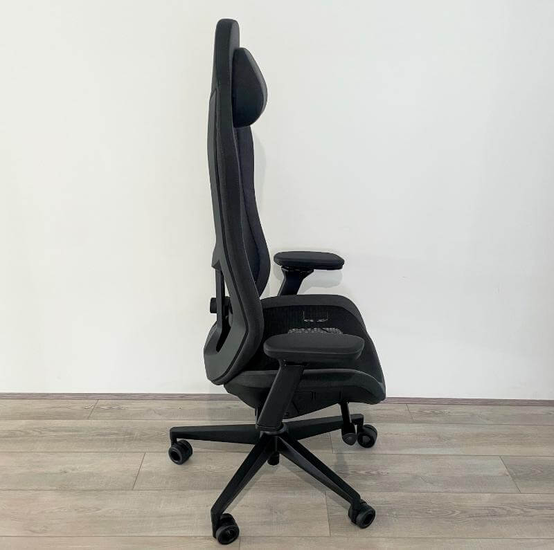 Fractal Design Refine Review - A Gaming Chair That's Actually Good! 5 fractal design refine review9 Fractal Design Refine Review - A Gaming Chair That's Actually Good!