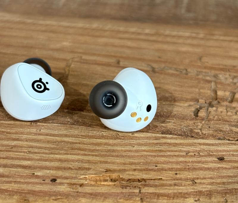 SteelSeries Arctis Gamebuds Review: The Ultimate All-in-One Earbuds for Gaming and Daily Use 10 SteelSeries Arctis Gamebuds Review1 SteelSeries Arctis Gamebuds Review: The Ultimate All-in-One Earbuds for Gaming and Daily Use