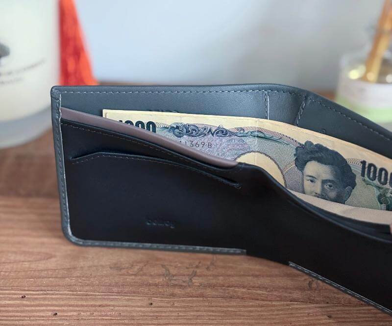 Bellroy Hide & Seek Wallet Review: A Perfect Blend of Style and Functionality 12 bellroy hide seek wallet review12 Bellroy Hide & Seek Wallet Review: A Perfect Blend of Style and Functionality