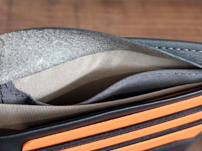 Bellroy Hide & Seek Wallet Review: A Perfect Blend of Style and Functionality 10 bellroy waller coin1 Bellroy Hide & Seek Wallet Review: A Perfect Blend of Style and Functionality