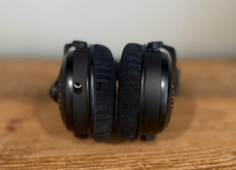 Beyerdynamic MMX 330 Pro Review - High End Open-Back Gaming Excellence 3 beyerdynamic pro open review2 Beyerdynamic MMX 330 Pro Review - High End Open-Back Gaming Excellence