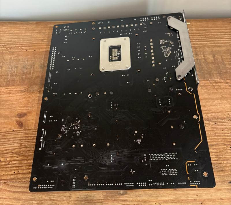 ASRock Phantom Gaming Z890 Riptide Review: Power, Performance, and Innovation for Gamers 10 ASRock Phantom Gaming Z890 Riptide Review1 ASRock Phantom Gaming Z890 Riptide Review: Power, Performance, and Innovation for Gamers