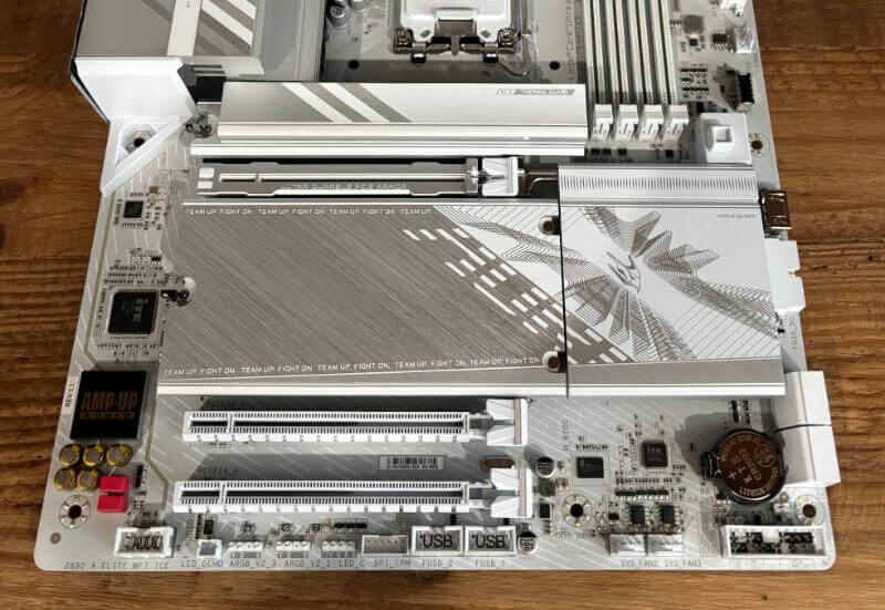 GIGABYTE Z890 AORUS ELITE WIFI7 ICE Review: The Perfect Balance of Performance and Features 6 GIGABYTE Z890 AORUS ELITE WIFI7 review5 GIGABYTE Z890 AORUS ELITE WIFI7 ICE Review: The Perfect Balance of Performance and Features