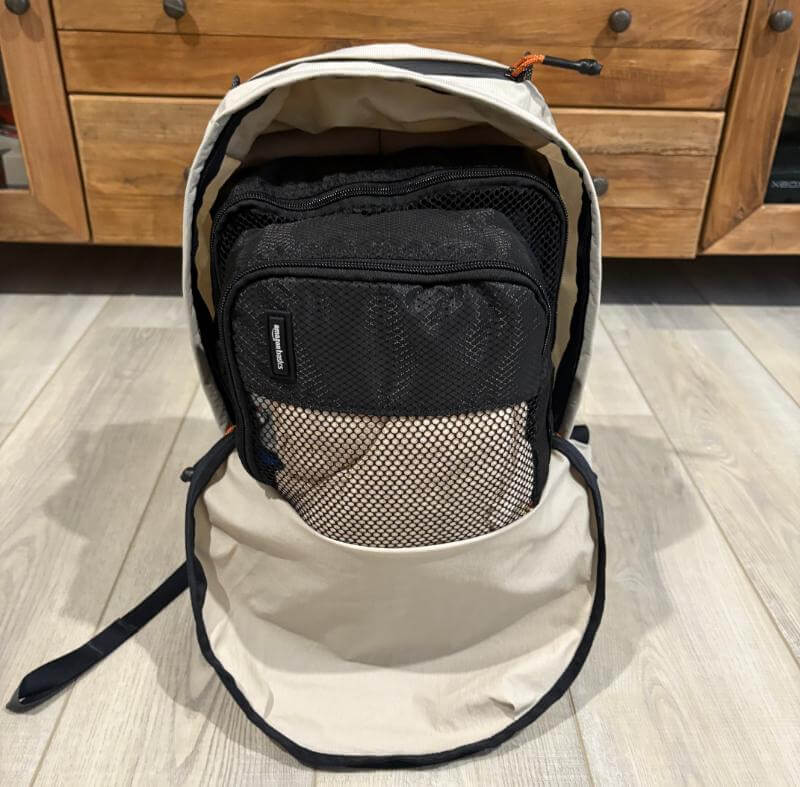 Bellroy Lite Daypack Review: The Ultimate Lightweight Backpack for Everyday Adventures 20 bellroy daylight review10 Bellroy Lite Daypack Review: The Ultimate Lightweight Backpack for Everyday Adventures