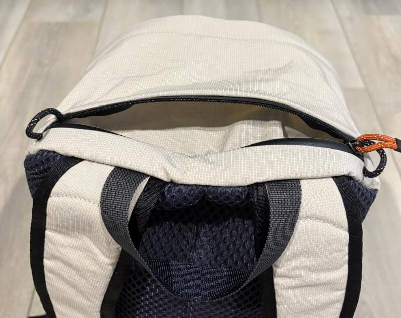 Bellroy Lite Daypack Review: The Ultimate Lightweight Backpack for Everyday Adventures 18 bellroy daylight review11 Bellroy Lite Daypack Review: The Ultimate Lightweight Backpack for Everyday Adventures