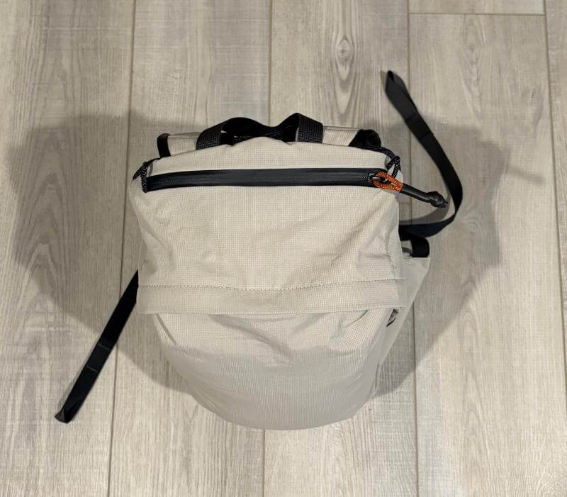 Bellroy Lite Daypack Review: The Ultimate Lightweight Backpack for Everyday Adventures 6 bellroy daylight review12 Bellroy Lite Daypack Review: The Ultimate Lightweight Backpack for Everyday Adventures