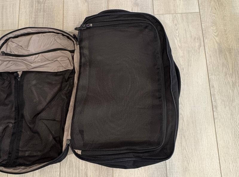 Bellroy Lite Travel Pack Review - The Ultimate Backpack for Travel 17 bellroy travel pack lite5 Bellroy Lite Travel Pack Review - The Ultimate Backpack for Travel