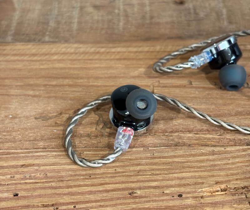 FiiO FP3 Review: Compact Planar IEM with Exceptional Clarity and Precision 4 fiio fp3 review3 FiiO FP3 Review: Compact Planar IEM with Exceptional Clarity and Precision
