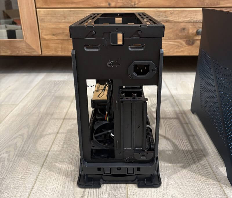 Fractal Design Era 2 Review: A Masterpiece of Style and Functionality 7 fractal design era 2 review11 Fractal Design Era 2 Review: A Masterpiece of Style and Functionality