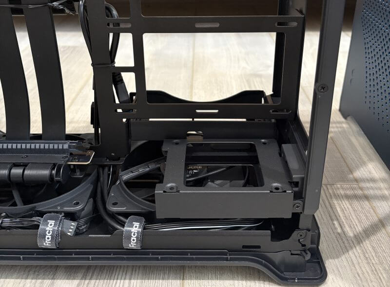 Fractal Design Era 2 Review: A Masterpiece of Style and Functionality 16 fractal design era 2 review2 Fractal Design Era 2 Review: A Masterpiece of Style and Functionality