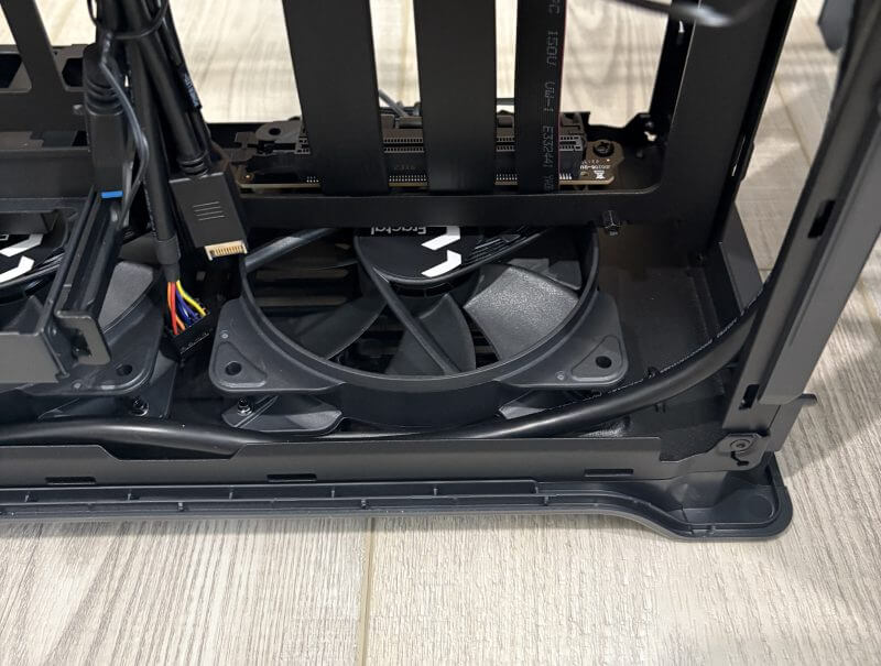 Fractal Design Era 2 Review: A Masterpiece of Style and Functionality 11 fractal design era 2 review7 Fractal Design Era 2 Review: A Masterpiece of Style and Functionality