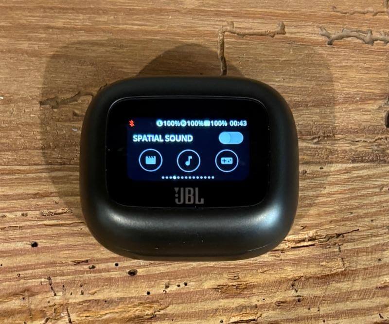 JBL Live 3 True Wireless Series Review: The Ultimate Earbuds for Every Lifestyle 24 jbl buds review4 JBL Live 3 True Wireless Series Review: The Ultimate Earbuds for Every Lifestyle