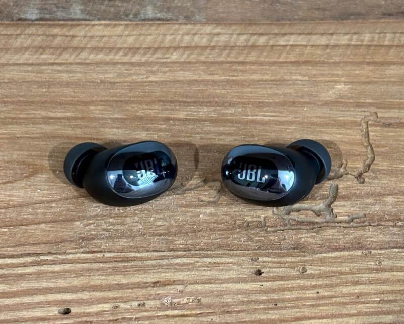 JBL Live 3 True Wireless Series Review: The Ultimate Earbuds for Every Lifestyle 13 jbl live buds 3 review7 JBL Live 3 True Wireless Series Review: The Ultimate Earbuds for Every Lifestyle