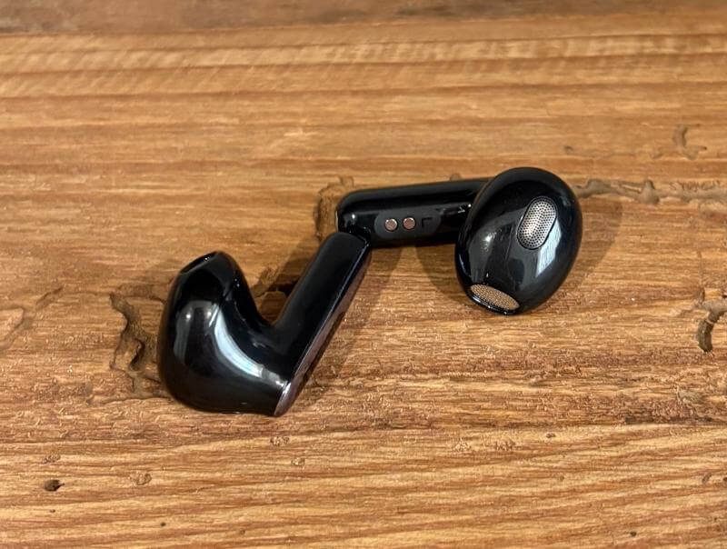 JBL Live 3 True Wireless Series Review: The Ultimate Earbuds for Every Lifestyle 6 jbl live flex 3 review5 JBL Live 3 True Wireless Series Review: The Ultimate Earbuds for Every Lifestyle